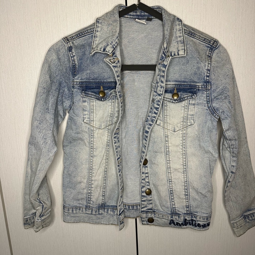 Girls jean jacket excellent condition